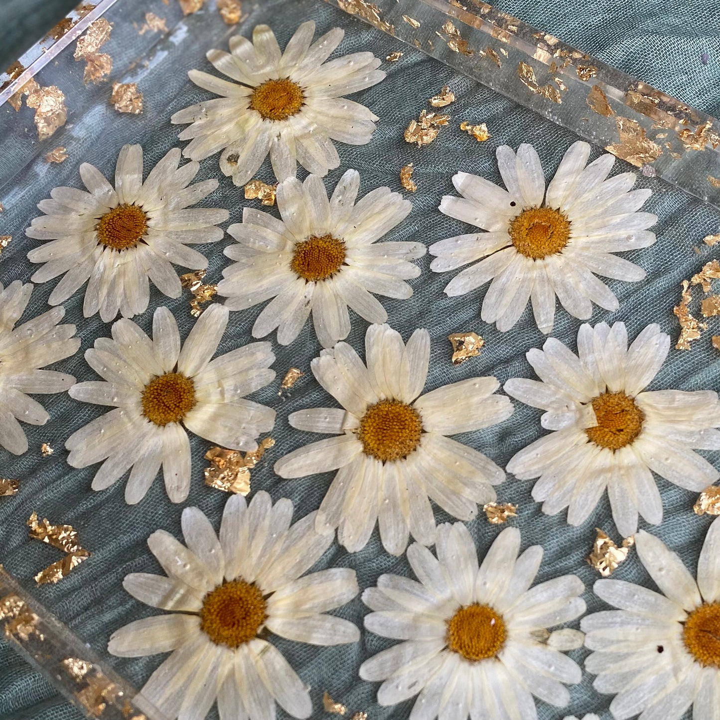 Jumbo Tray | Daisies & Gold Flake